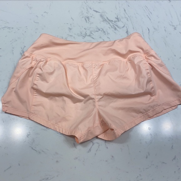 Shorts - Picture 2 of 4